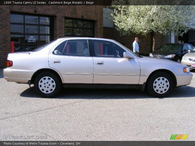 Cashmere Beige Metallic / Beige 1996 Toyota Camry LE Sedan