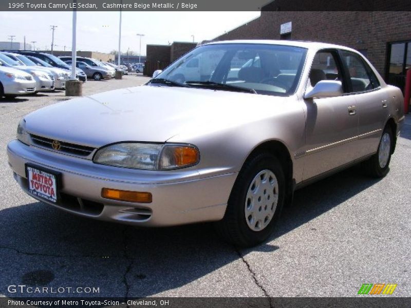 Cashmere Beige Metallic / Beige 1996 Toyota Camry LE Sedan