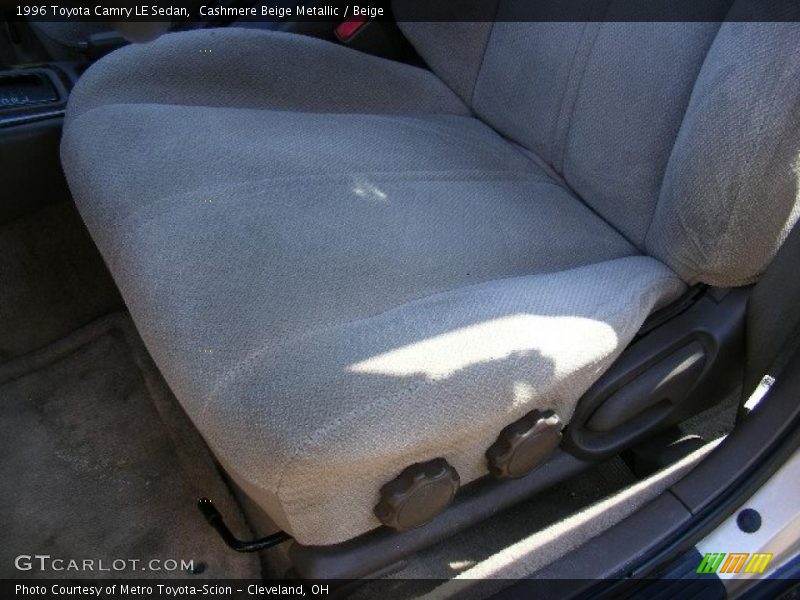 Cashmere Beige Metallic / Beige 1996 Toyota Camry LE Sedan