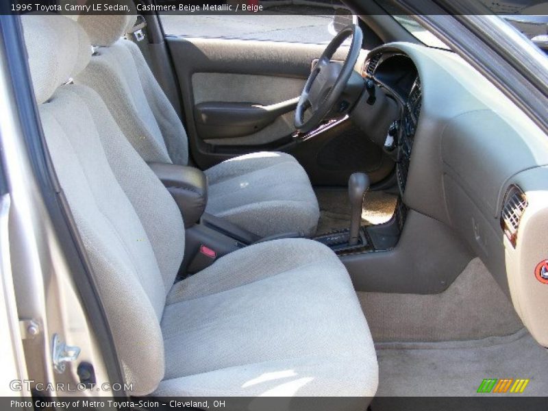 Cashmere Beige Metallic / Beige 1996 Toyota Camry LE Sedan