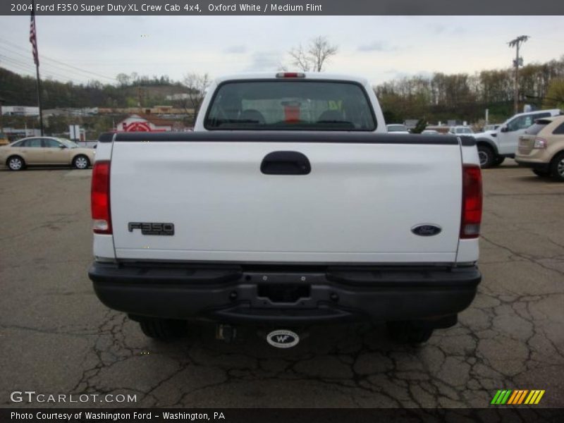 Oxford White / Medium Flint 2004 Ford F350 Super Duty XL Crew Cab 4x4