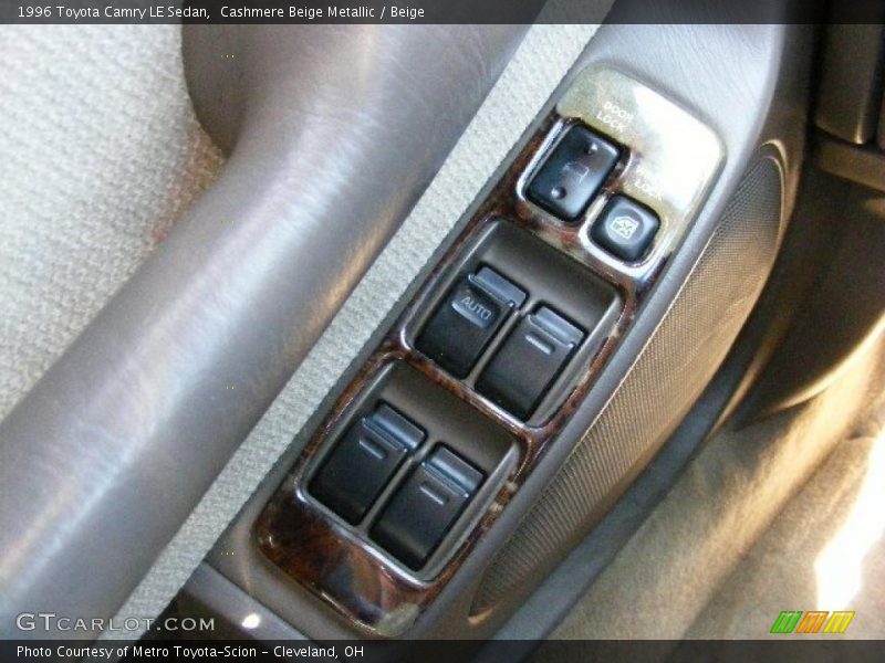 Cashmere Beige Metallic / Beige 1996 Toyota Camry LE Sedan