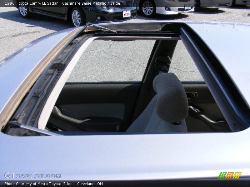 Cashmere Beige Metallic / Beige 1996 Toyota Camry LE Sedan