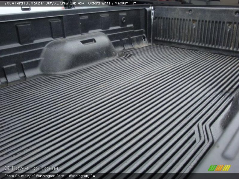 Oxford White / Medium Flint 2004 Ford F350 Super Duty XL Crew Cab 4x4