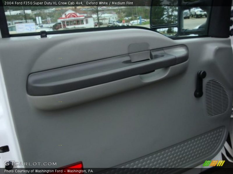 Oxford White / Medium Flint 2004 Ford F350 Super Duty XL Crew Cab 4x4