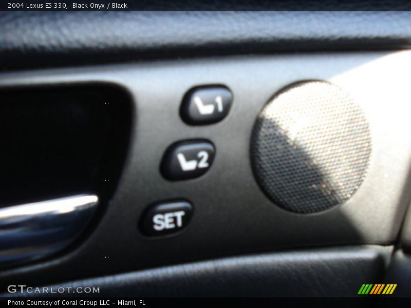 Black Onyx / Black 2004 Lexus ES 330