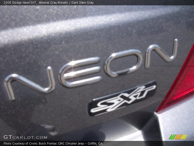Mineral Gray Metallic / Dark Slate Gray 2005 Dodge Neon SXT