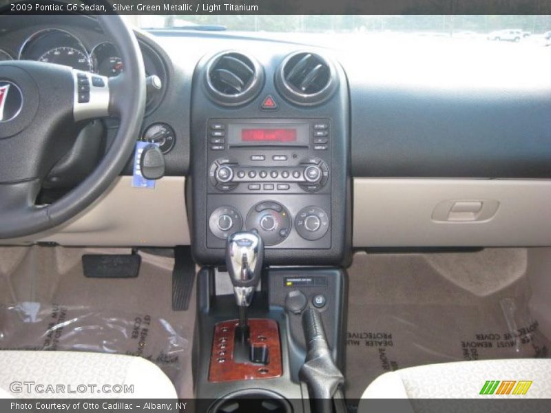 Silver Green Metallic / Light Titanium 2009 Pontiac G6 Sedan