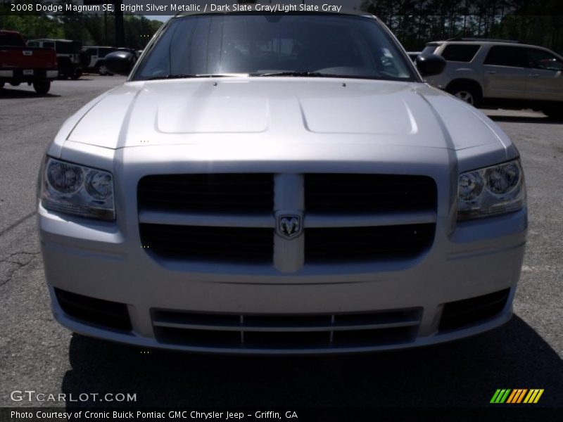 Bright Silver Metallic / Dark Slate Gray/Light Slate Gray 2008 Dodge Magnum SE