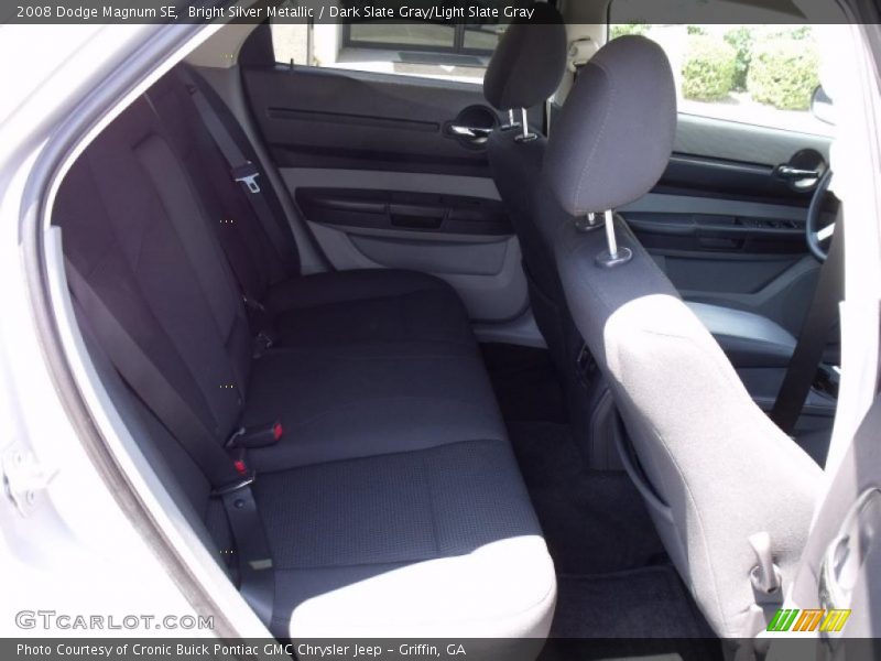 Bright Silver Metallic / Dark Slate Gray/Light Slate Gray 2008 Dodge Magnum SE