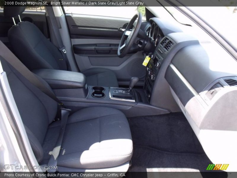 Bright Silver Metallic / Dark Slate Gray/Light Slate Gray 2008 Dodge Magnum SE