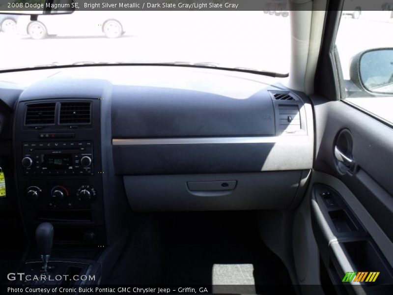 Bright Silver Metallic / Dark Slate Gray/Light Slate Gray 2008 Dodge Magnum SE