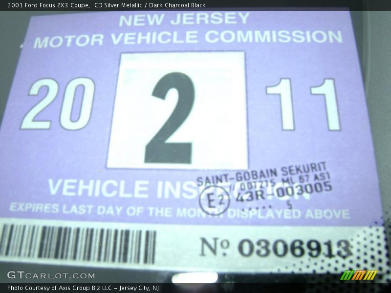 CD Silver Metallic / Dark Charcoal Black 2001 Ford Focus ZX3 Coupe