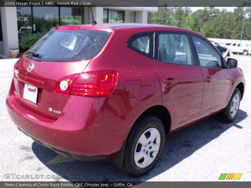 Venom Red / Gray 2009 Nissan Rogue S AWD