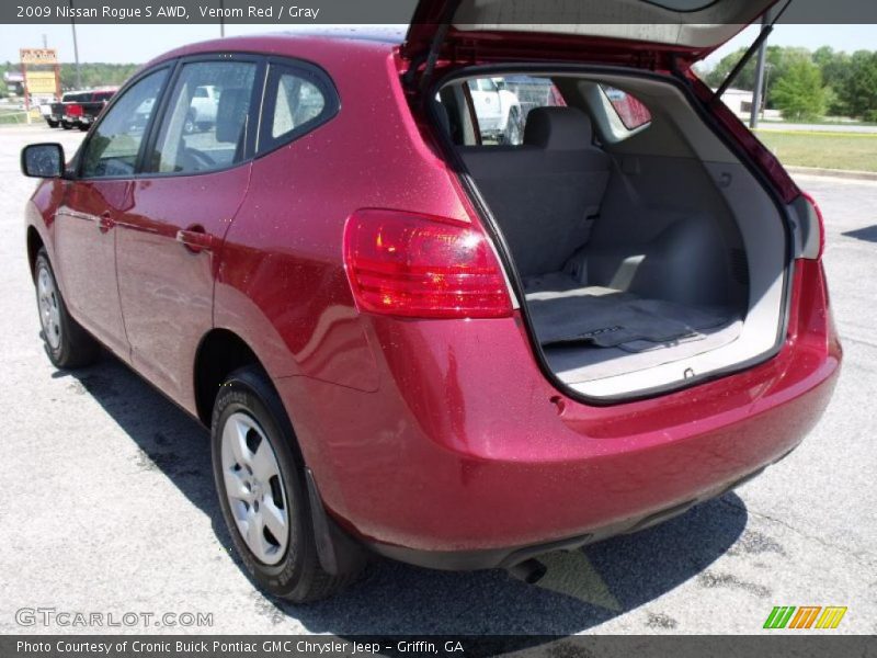 Venom Red / Gray 2009 Nissan Rogue S AWD