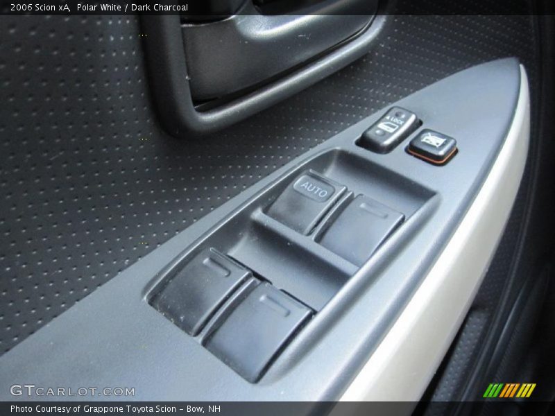 Polar White / Dark Charcoal 2006 Scion xA