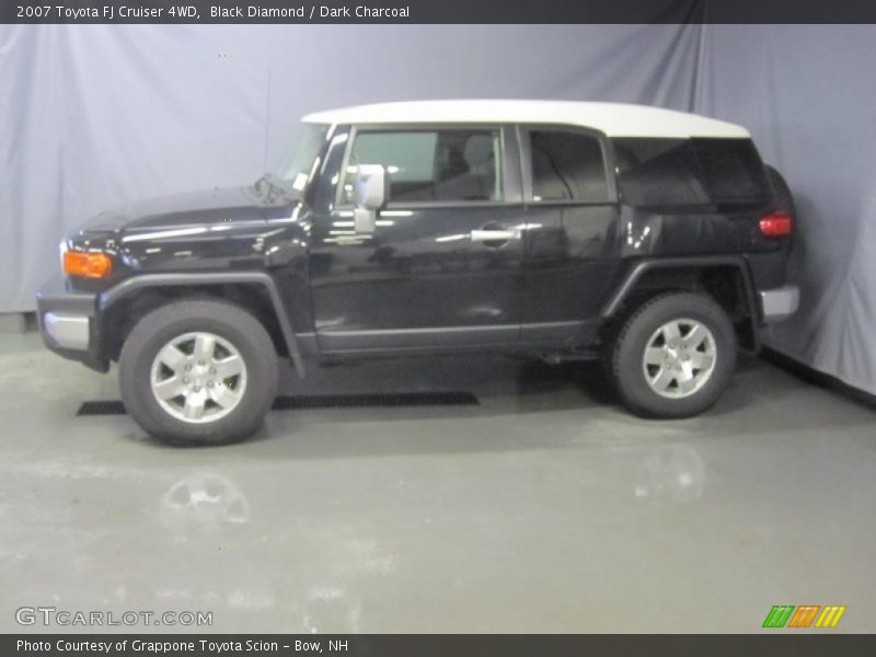 Black Diamond / Dark Charcoal 2007 Toyota FJ Cruiser 4WD