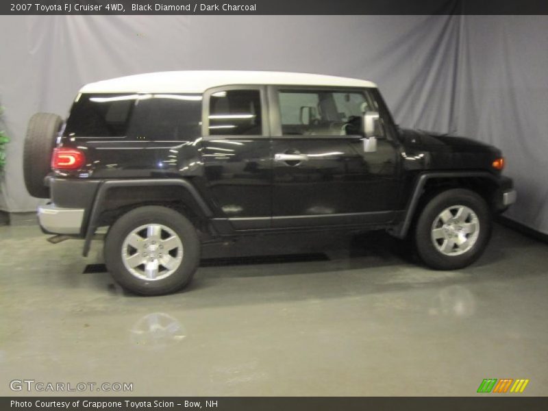 Black Diamond / Dark Charcoal 2007 Toyota FJ Cruiser 4WD