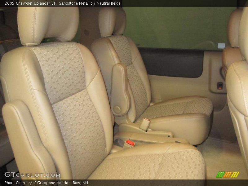 Sandstone Metallic / Neutral Beige 2005 Chevrolet Uplander LT