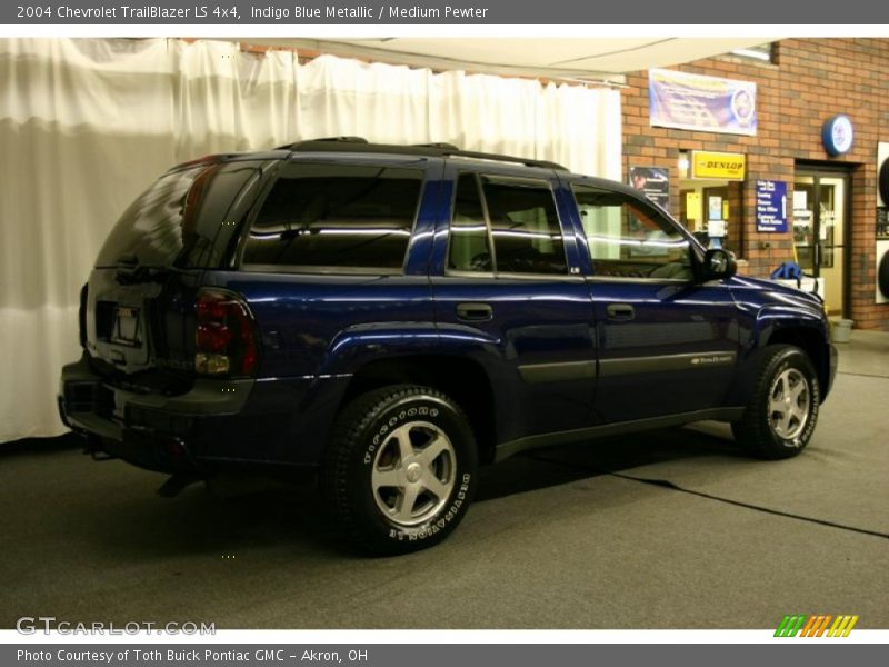 Indigo Blue Metallic / Medium Pewter 2004 Chevrolet TrailBlazer LS 4x4