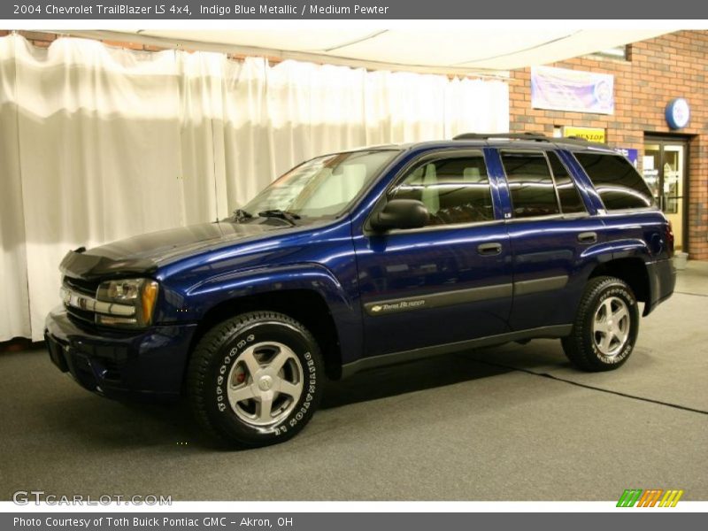 Indigo Blue Metallic / Medium Pewter 2004 Chevrolet TrailBlazer LS 4x4