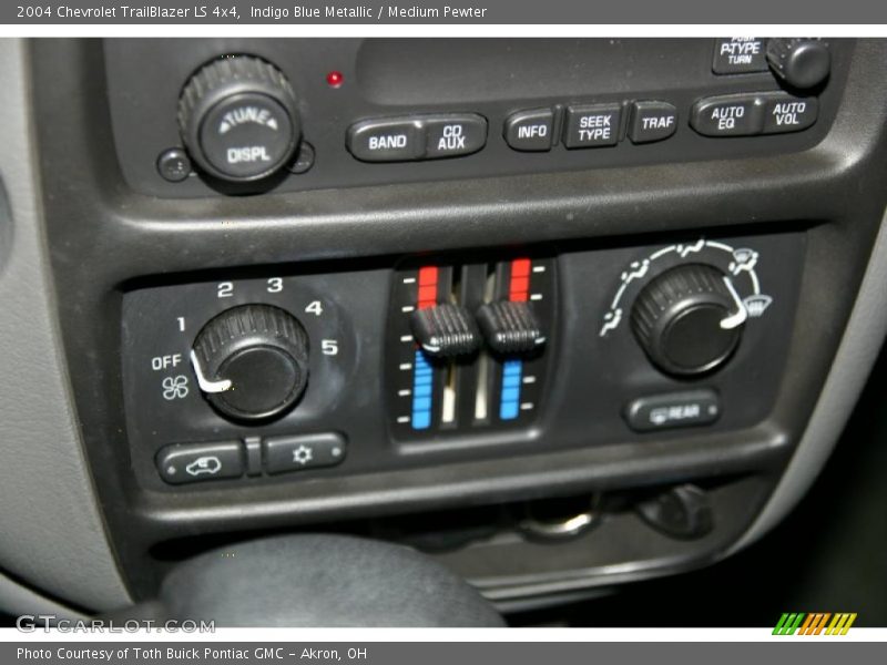 Indigo Blue Metallic / Medium Pewter 2004 Chevrolet TrailBlazer LS 4x4