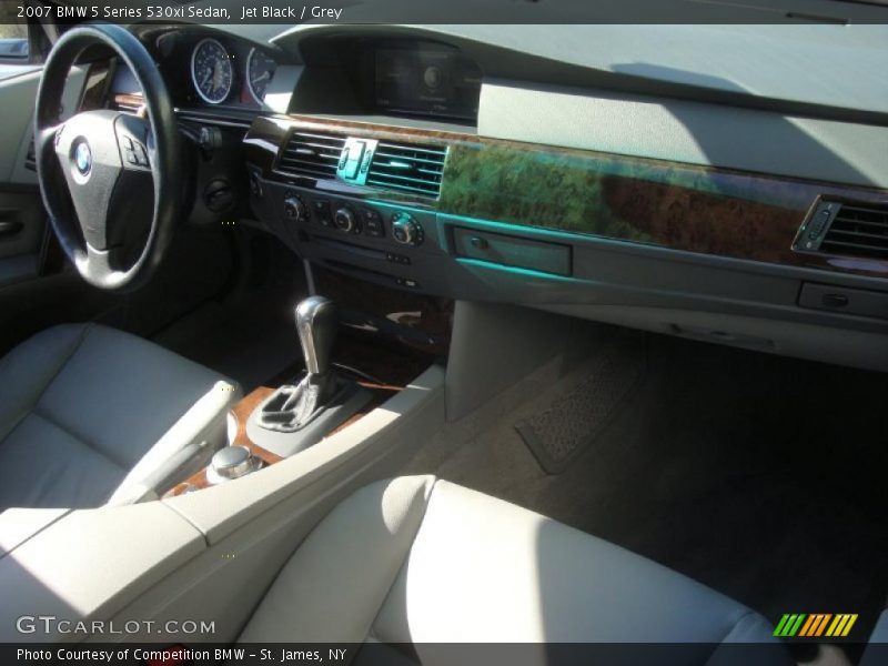 Jet Black / Grey 2007 BMW 5 Series 530xi Sedan