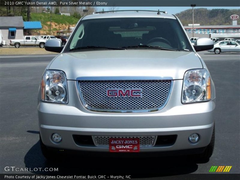 Pure Silver Metallic / Ebony 2010 GMC Yukon Denali AWD