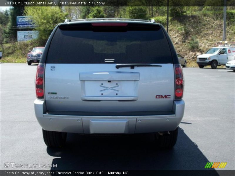 Pure Silver Metallic / Ebony 2010 GMC Yukon Denali AWD