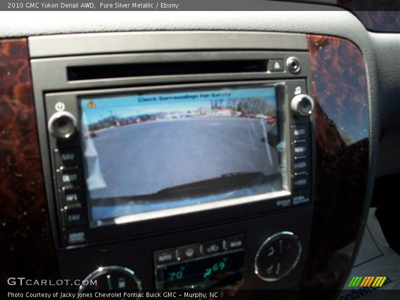 Pure Silver Metallic / Ebony 2010 GMC Yukon Denali AWD