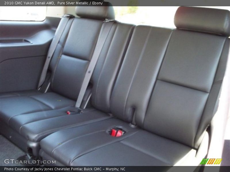 Pure Silver Metallic / Ebony 2010 GMC Yukon Denali AWD