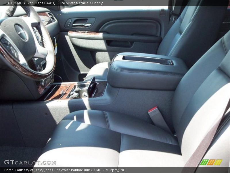 Pure Silver Metallic / Ebony 2010 GMC Yukon Denali AWD