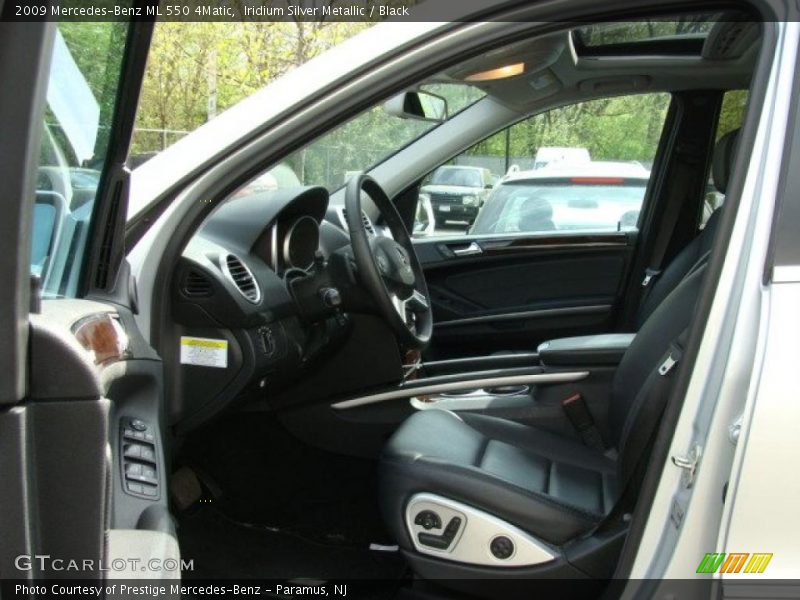 Iridium Silver Metallic / Black 2009 Mercedes-Benz ML 550 4Matic