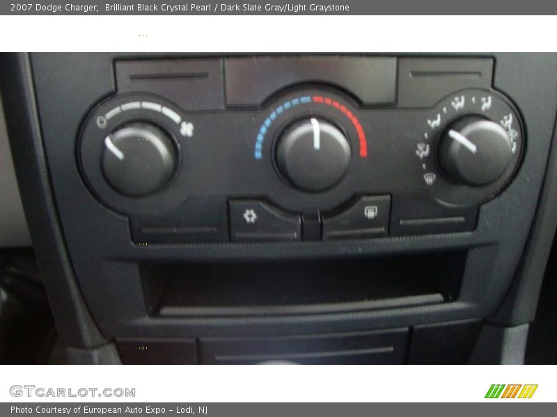 Brilliant Black Crystal Pearl / Dark Slate Gray/Light Graystone 2007 Dodge Charger