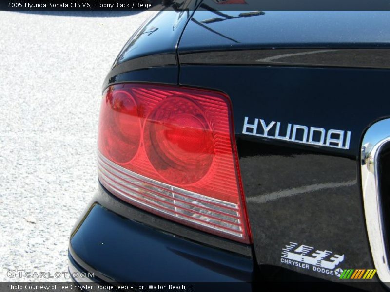 Ebony Black / Beige 2005 Hyundai Sonata GLS V6