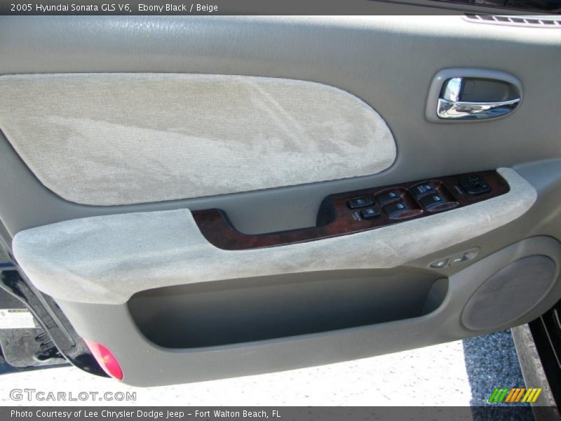 Ebony Black / Beige 2005 Hyundai Sonata GLS V6