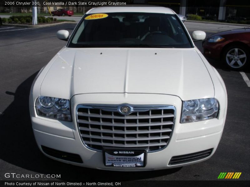 Cool Vanilla / Dark Slate Gray/Light Graystone 2006 Chrysler 300