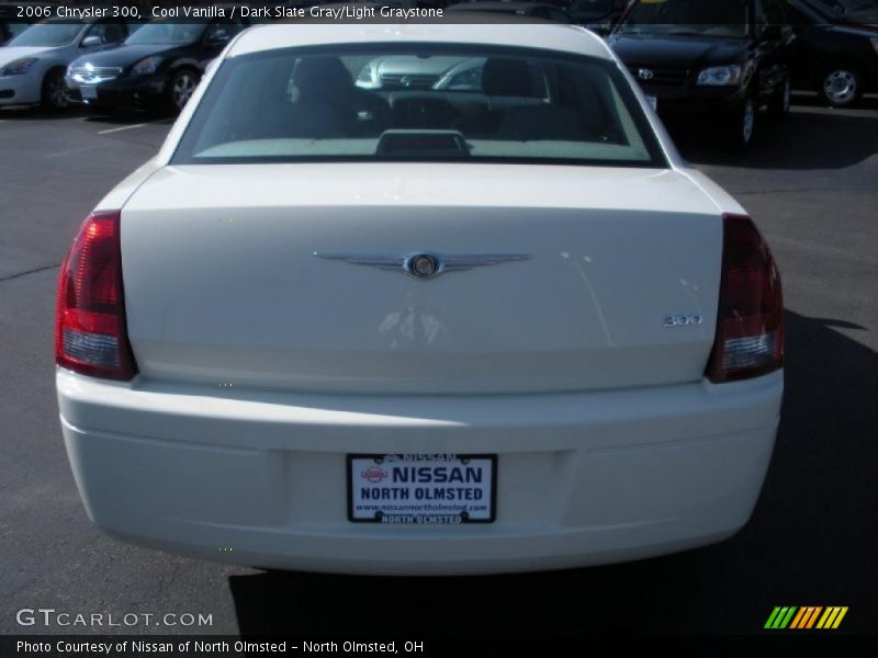 Cool Vanilla / Dark Slate Gray/Light Graystone 2006 Chrysler 300