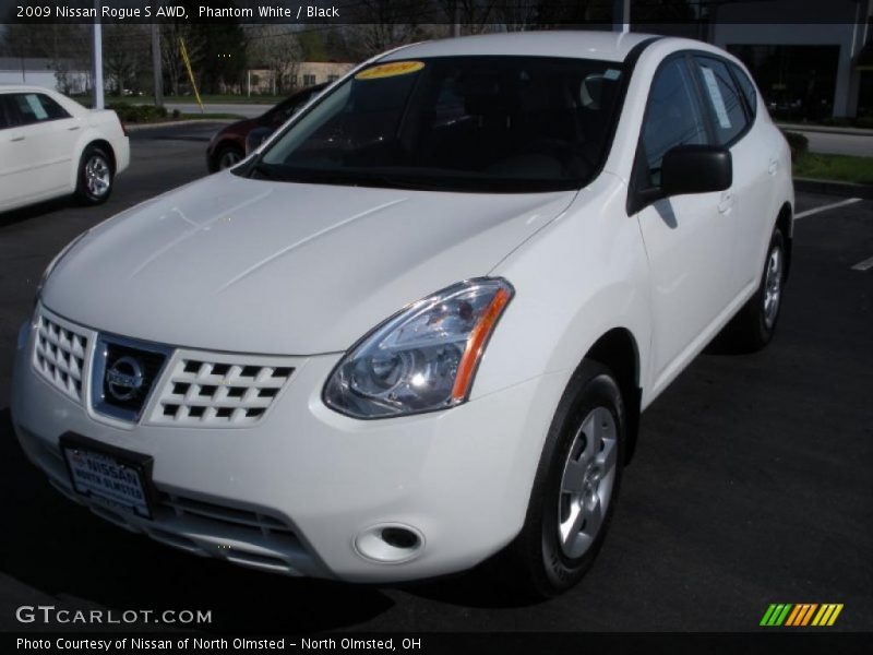 Phantom White / Black 2009 Nissan Rogue S AWD