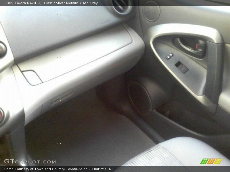 Classic Silver Metallic / Ash Gray 2009 Toyota RAV4 I4