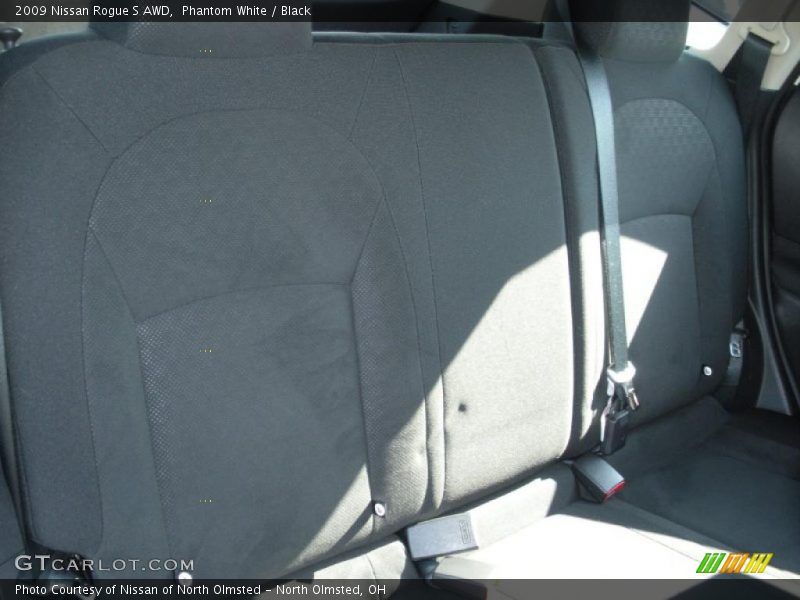 Phantom White / Black 2009 Nissan Rogue S AWD