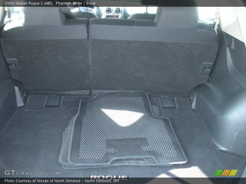 Phantom White / Black 2009 Nissan Rogue S AWD