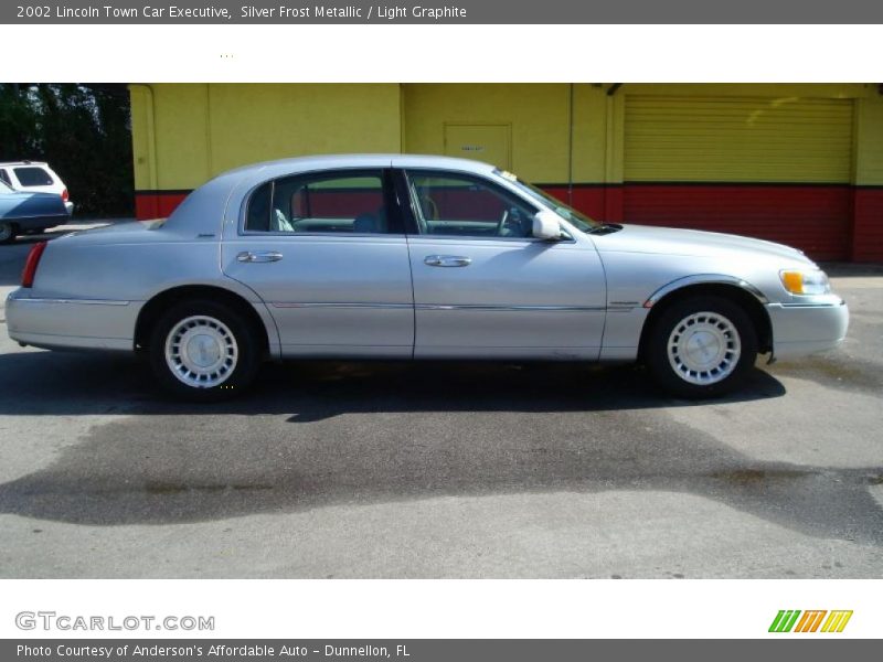 Silver Frost Metallic / Light Graphite 2002 Lincoln Town Car Executive