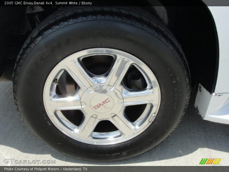 Summit White / Ebony 2005 GMC Envoy Denali 4x4