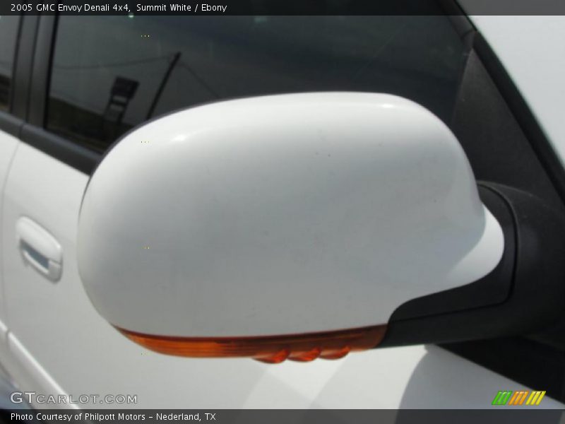 Summit White / Ebony 2005 GMC Envoy Denali 4x4