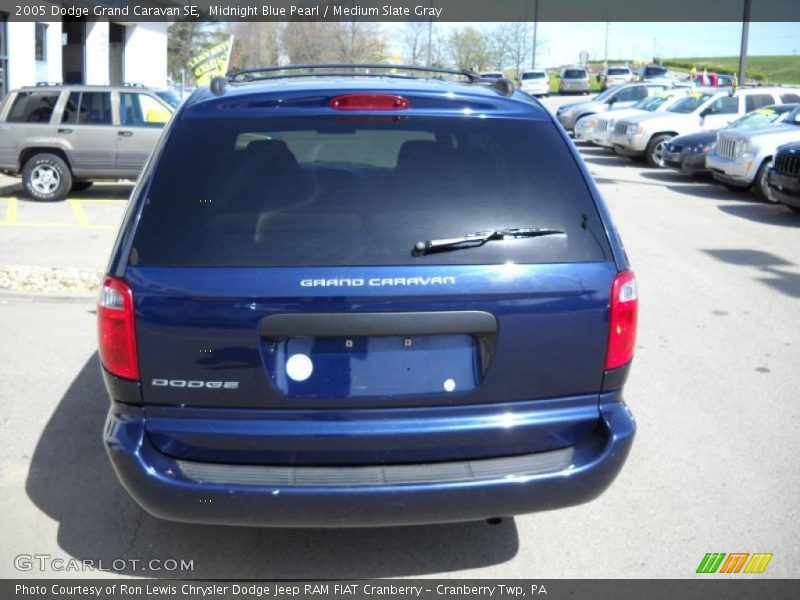 Midnight Blue Pearl / Medium Slate Gray 2005 Dodge Grand Caravan SE