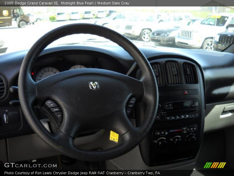 Midnight Blue Pearl / Medium Slate Gray 2005 Dodge Grand Caravan SE