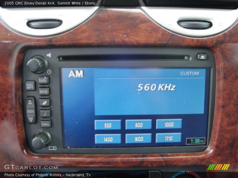 Summit White / Ebony 2005 GMC Envoy Denali 4x4
