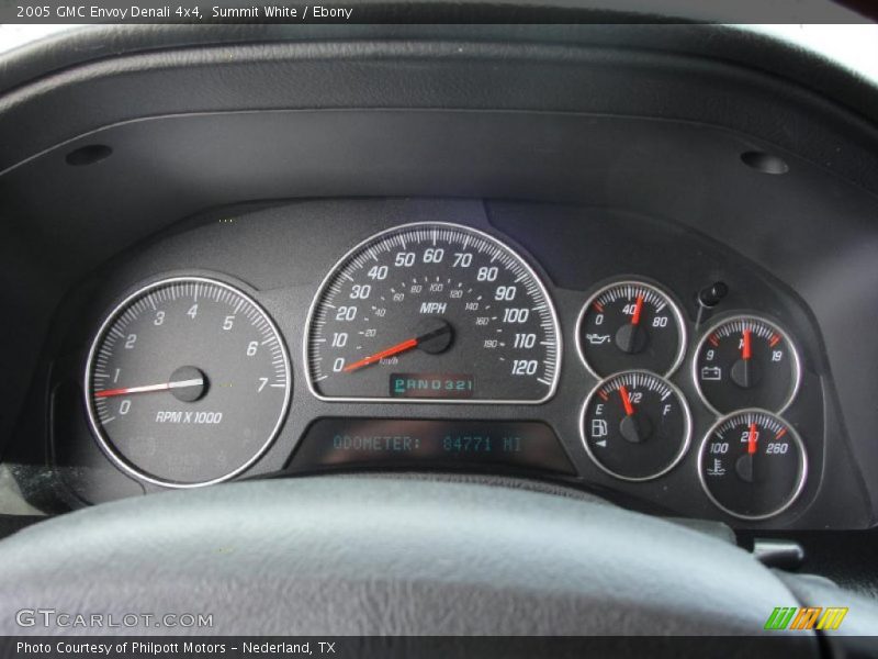 Summit White / Ebony 2005 GMC Envoy Denali 4x4