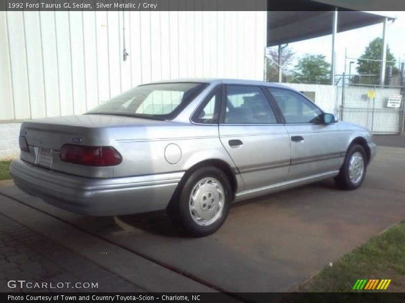 Silver Metallic / Grey 1992 Ford Taurus GL Sedan